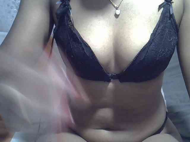 Lillteblackgirl webcam