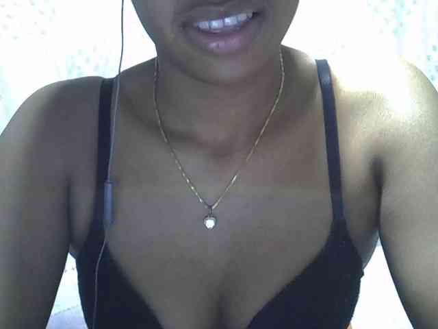 Lillteblackgirl webcam