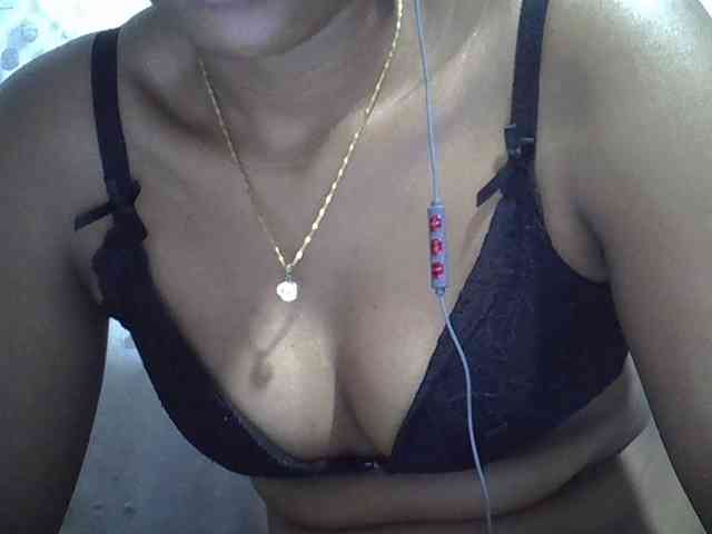 Lillteblackgirl webcam