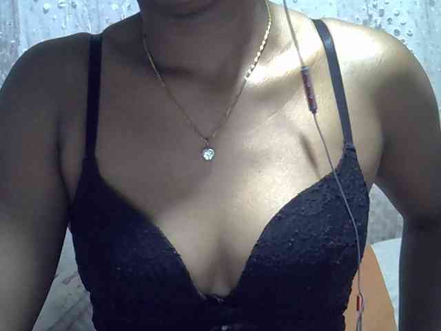 Lillteblackgirl webcam