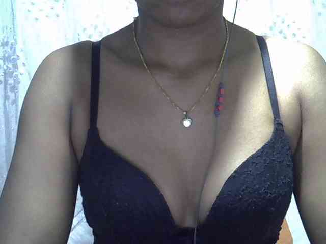Lillteblackgirl webcam