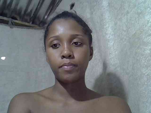 Lillteblackgirl webcam