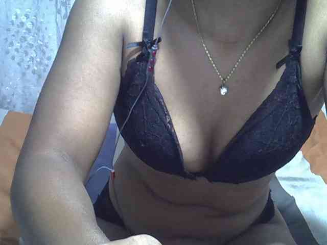 Lillteblackgirl webcam
