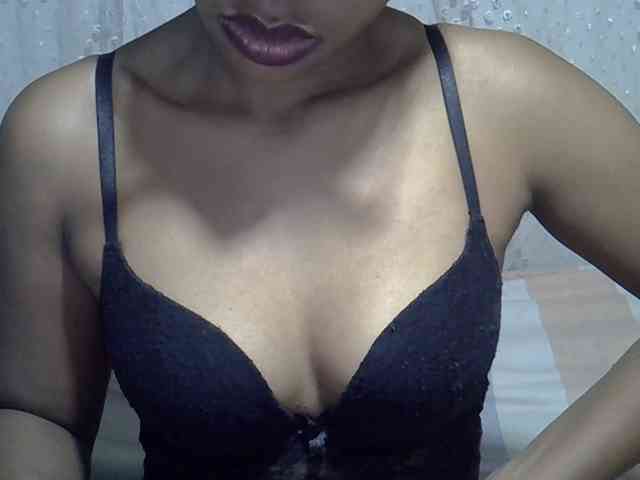 Lillteblackgirl webcam