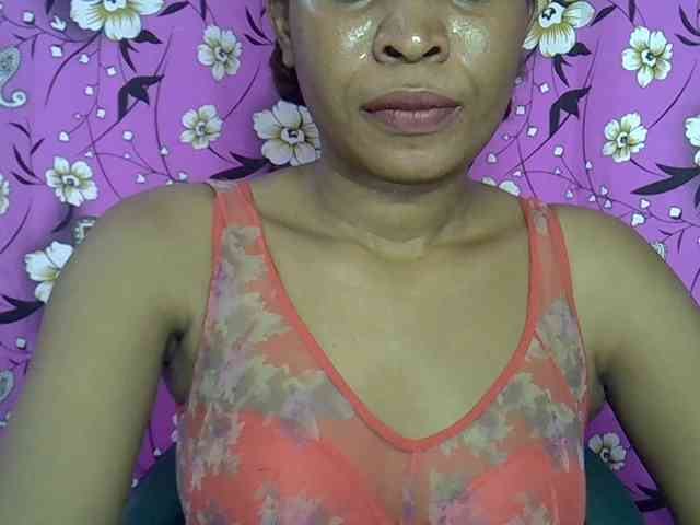 Lillteblackgirl webcam