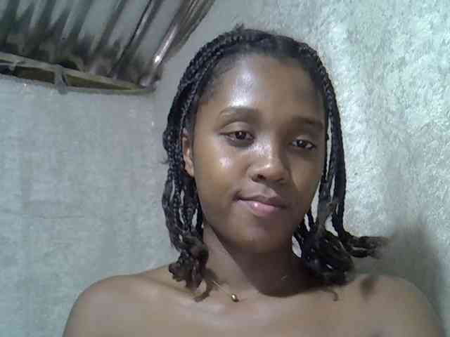 Lillteblackgirl webcam