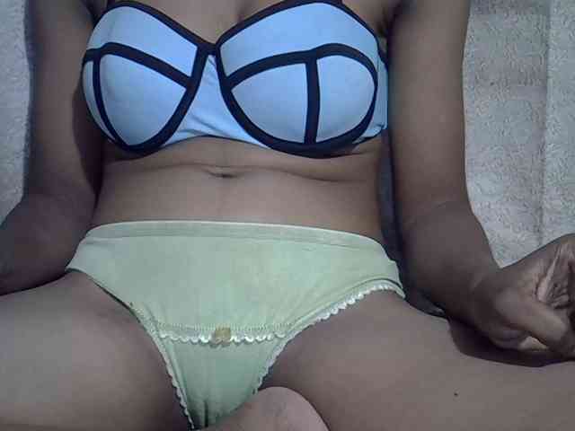 Lillteblackgirl webcam