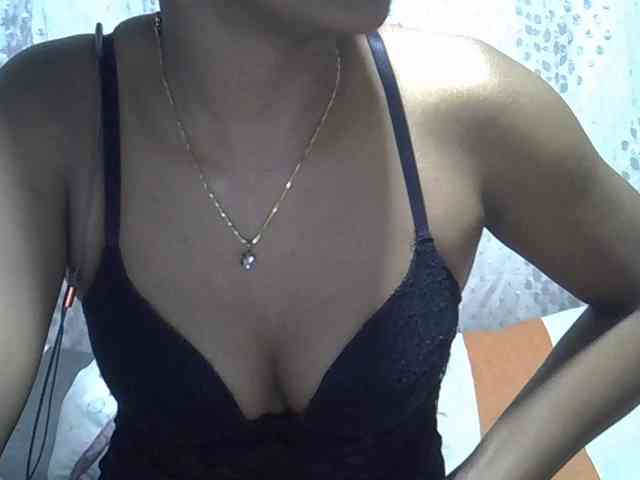Lillteblackgirl webcam