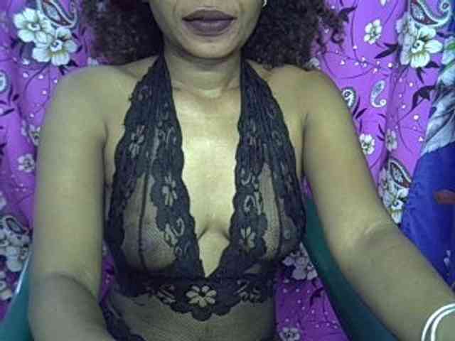 Lillteblackgirl webcam