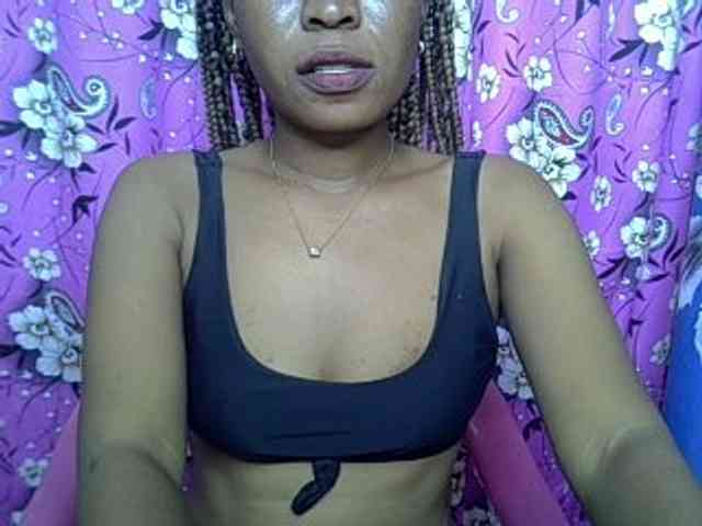 Lillteblackgirl webcam