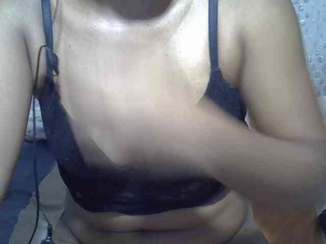 Lillteblackgirl webcam