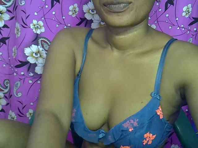 Lillteblackgirl webcam