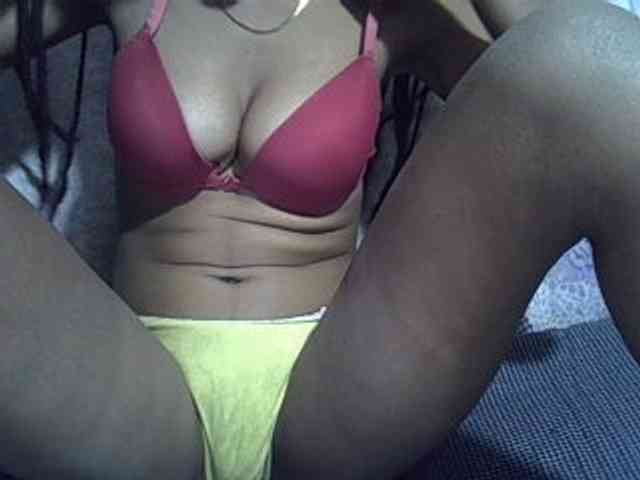 Lillteblackgirl webcam