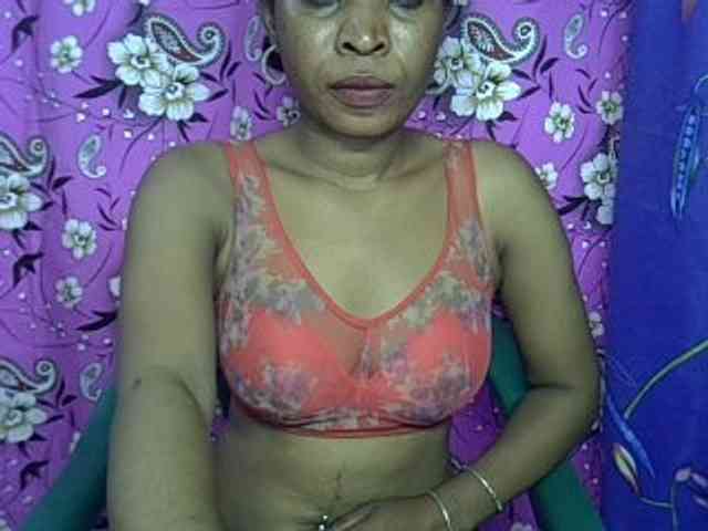 Lillteblackgirl webcam