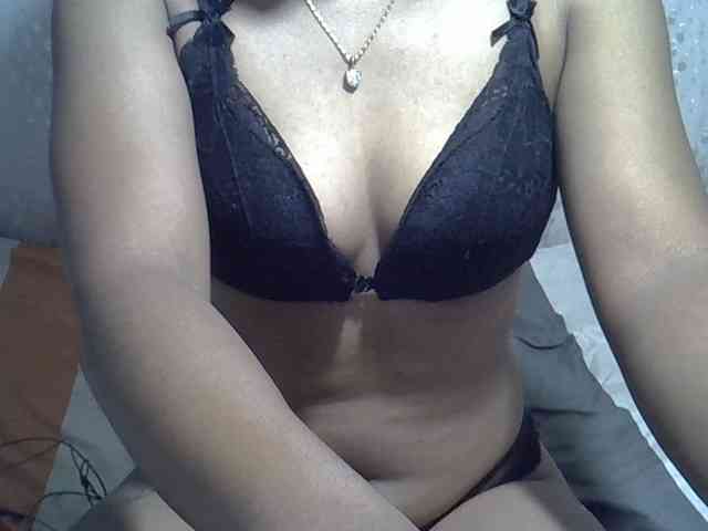 Lillteblackgirl webcam