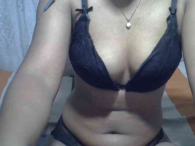 Lillteblackgirl webcam