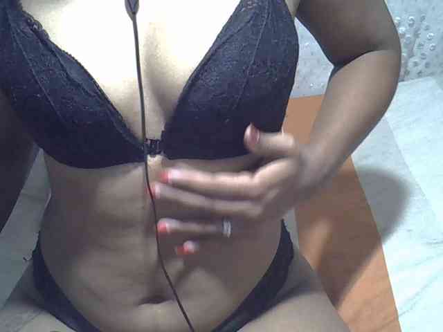 Lillteblackgirl webcam