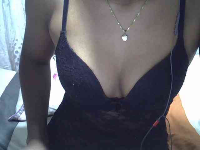 Lillteblackgirl webcam