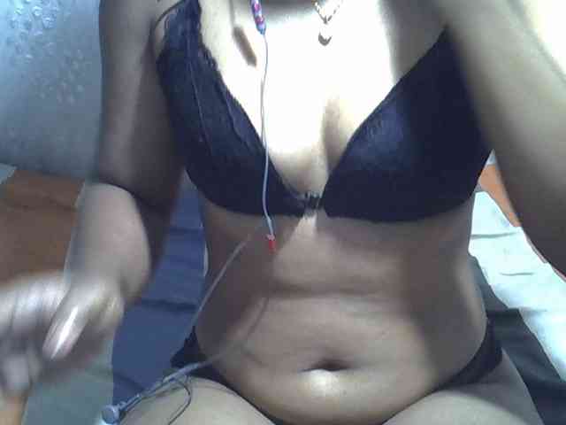 Lillteblackgirl webcam