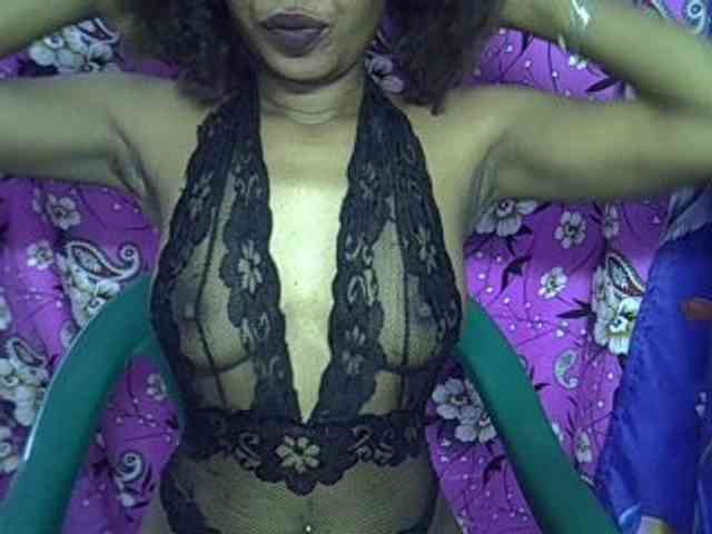 Lillteblackgirl webcam