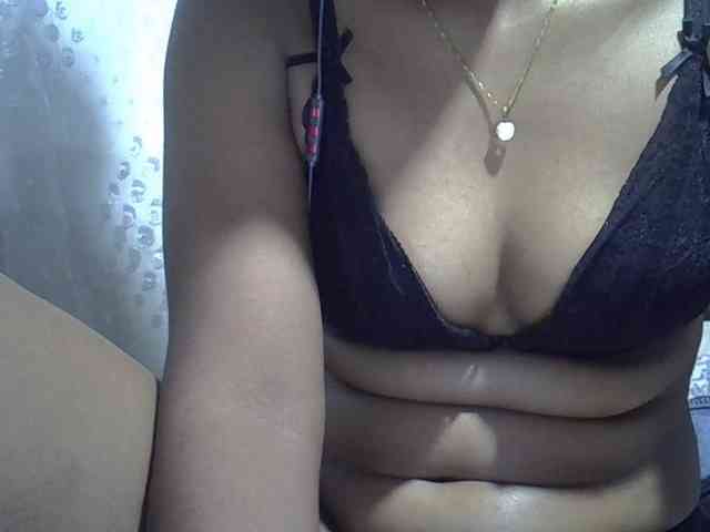Lillteblackgirl webcam