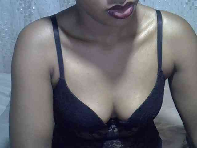 Lillteblackgirl webcam