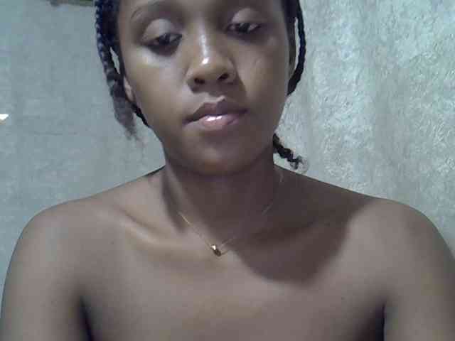 Lillteblackgirl webcam