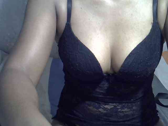 Lillteblackgirl webcam