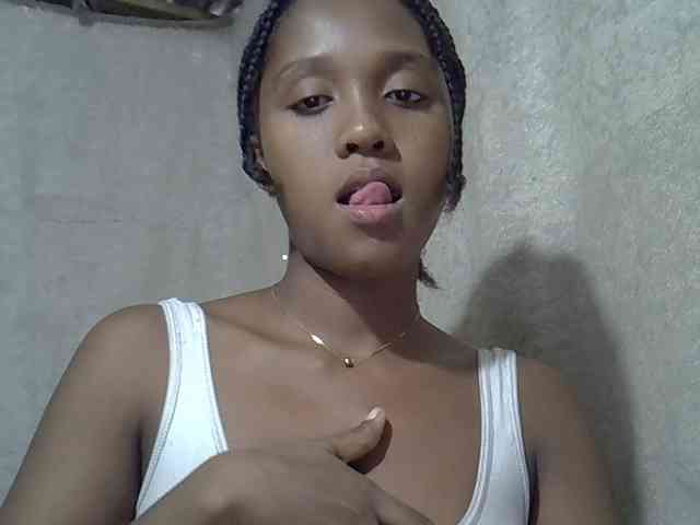 Модель: Lillteblackgirl