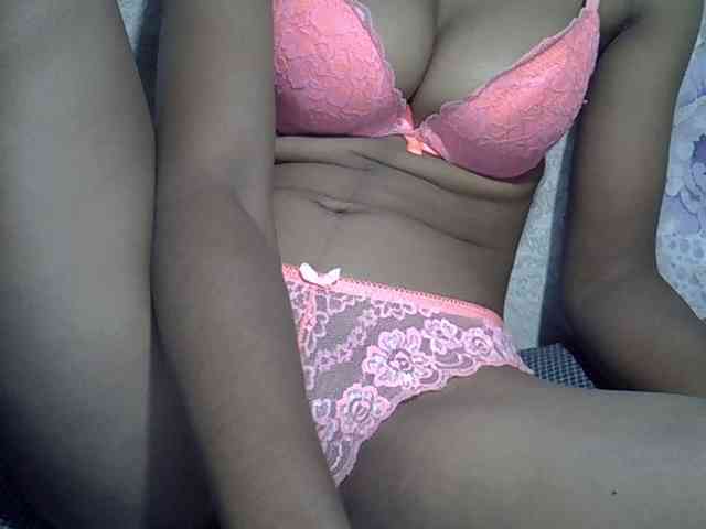 Lillteblackgirl webcam