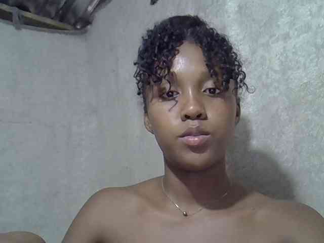 Модель: Lillteblackgirl