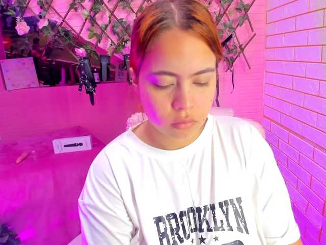 marcellaa303av's BongaCams show and profile