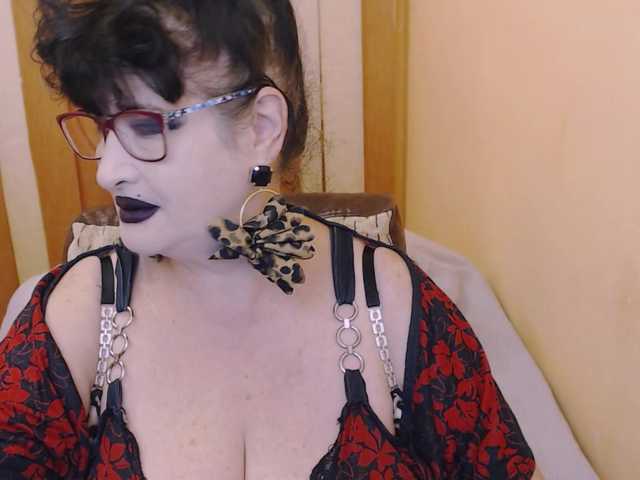  QueenOfSin chat room