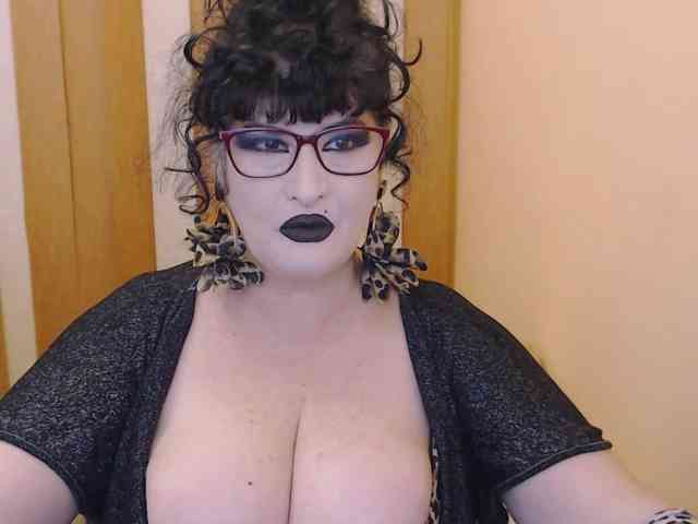 QueenOfSin webcam