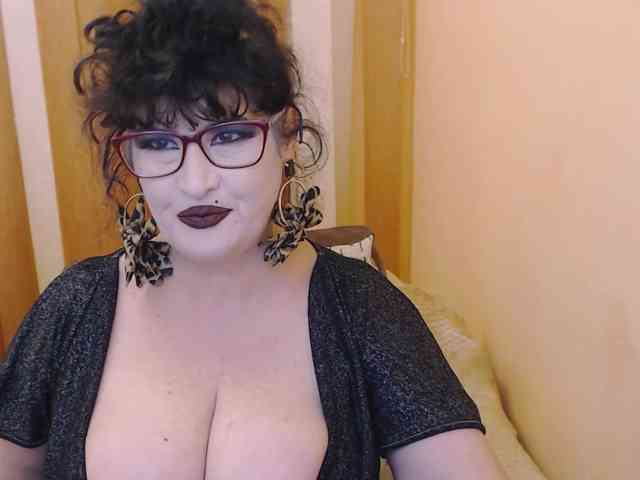 QueenOfSin webcam