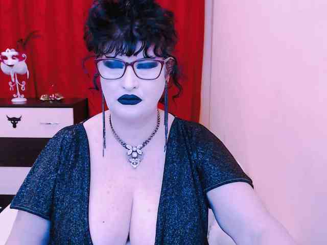 QueenOfSin webcam