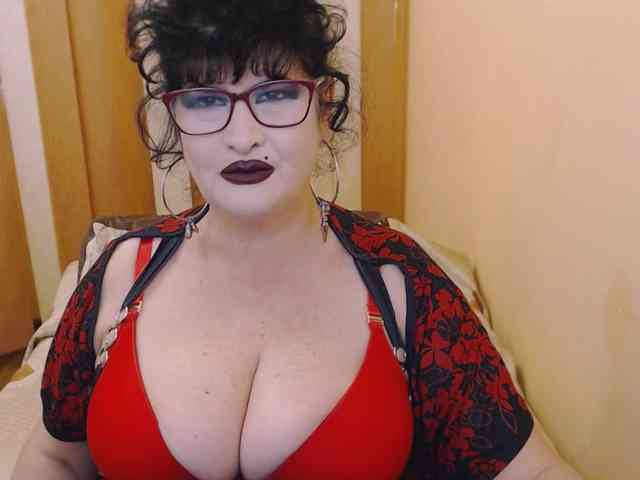 QueenOfSin webcam