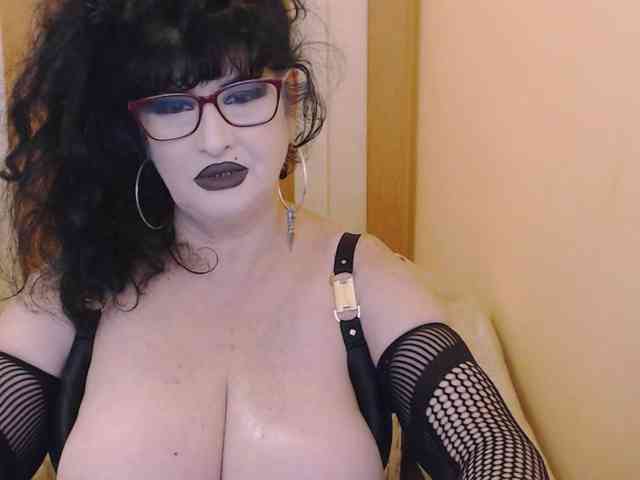 QueenOfSin webcam