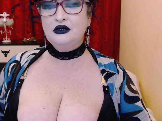 QueenOfSin webcam