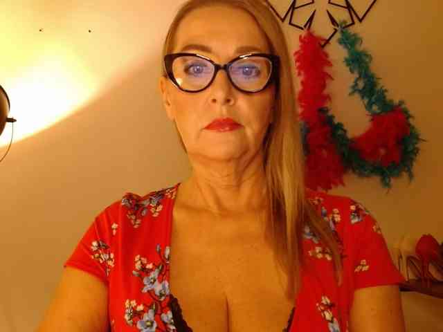 LEAperfect Live Webcam on BongaCams