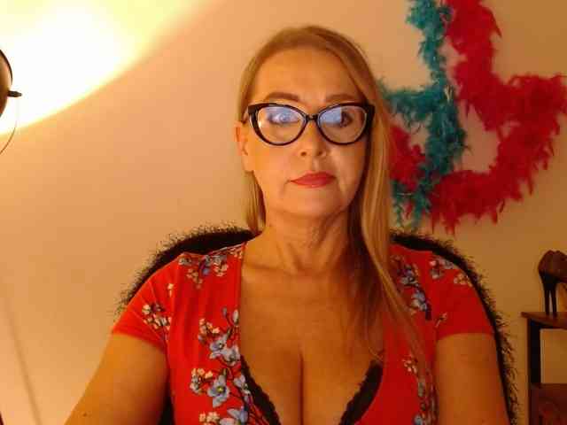 LEAperfect bongacams