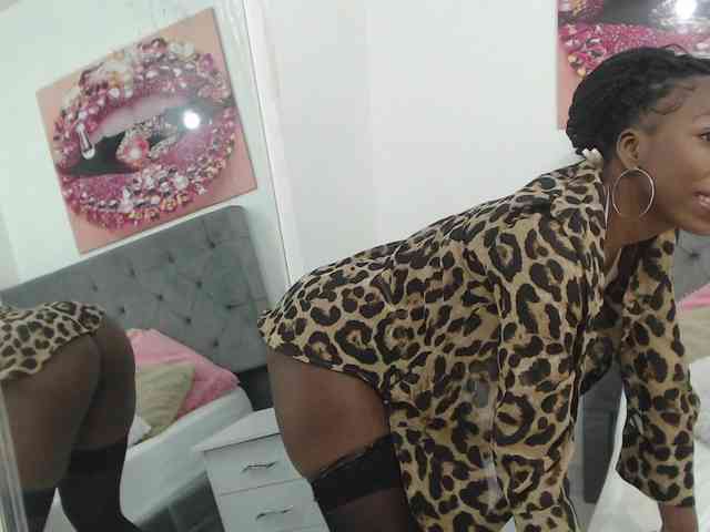 sharijhonson- Live Webcam on BongaCams
