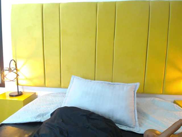 Lupita223's BongaCams show and profile