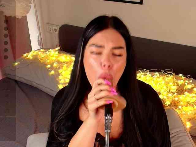 KaterineTailor webcam