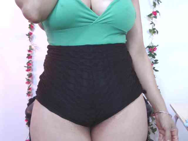 Ariana-Lavoie webcam