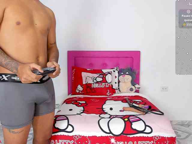 Nicolle-Bryan12 webcam