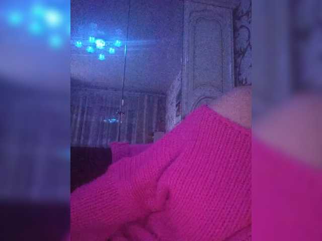 Swit777's BongaCams show and profile