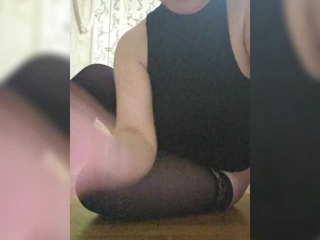 Swit777's BongaCams show and profile