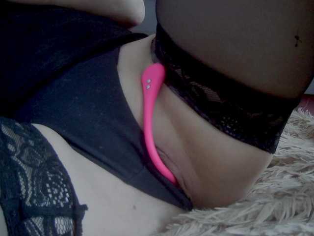 Alexjinna's BongaCams show and profile