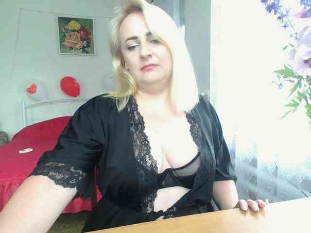 SheilaGirl webcam